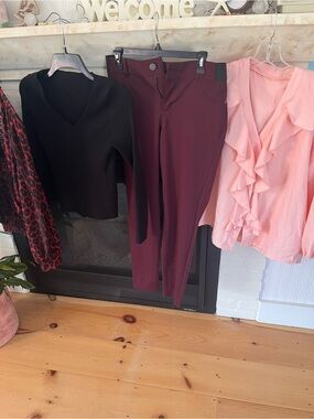 Women's Lot of Clothing